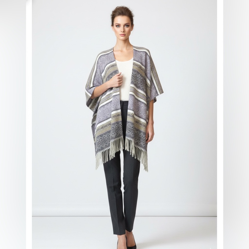NWT Anthropologies Do Everything In Love Fringe Kimono Lavender Cream O/S